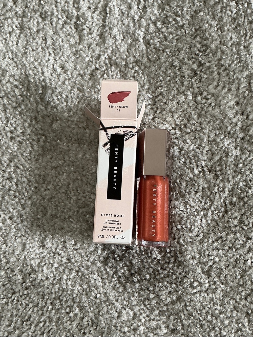 Fenty Beauty Gloss Bomb Lip Luminizer in Fenty Glow